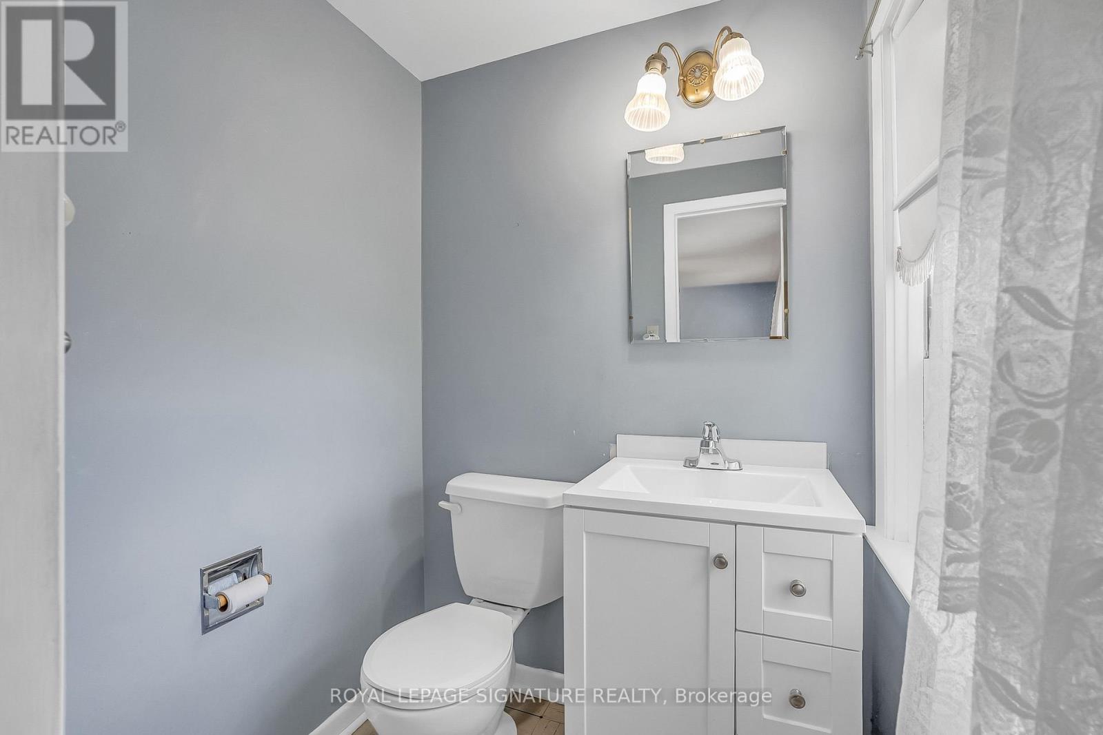 9 MOLLARD ROAD - 21