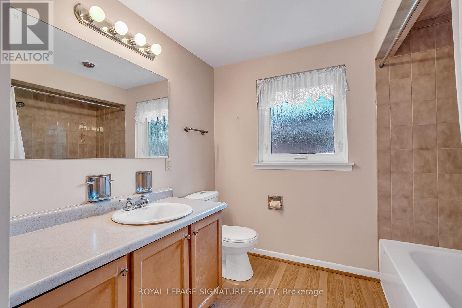 9 MOLLARD ROAD - 28