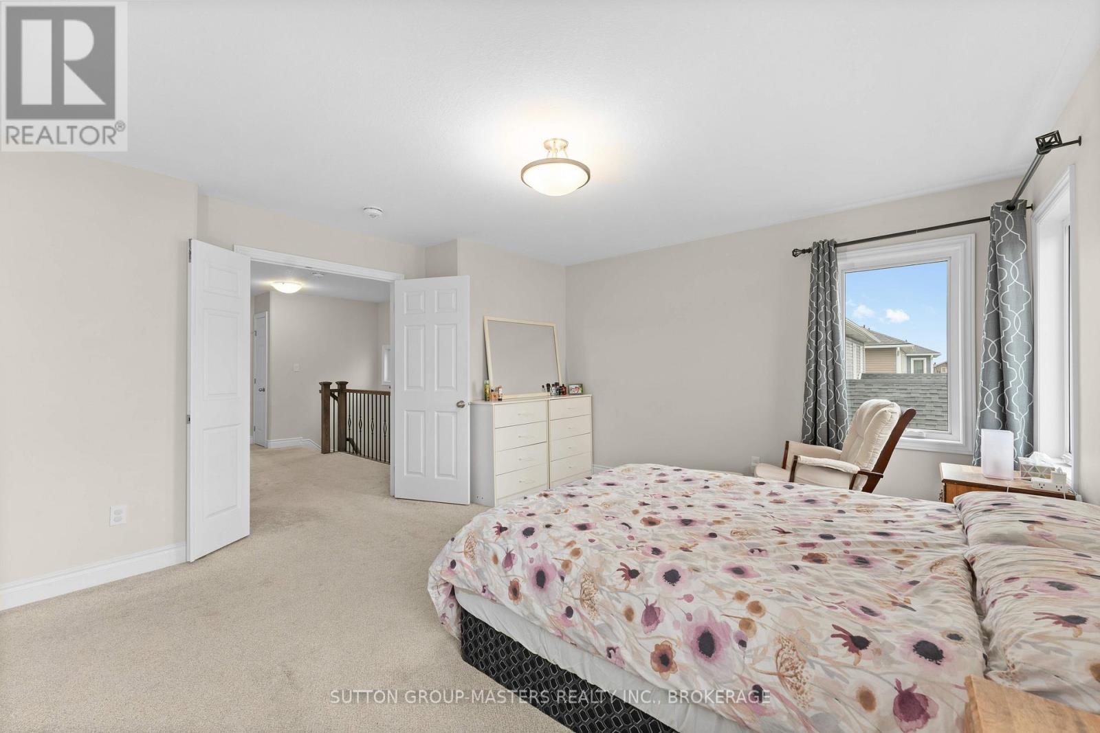 120 HAZLETT STREET - 22