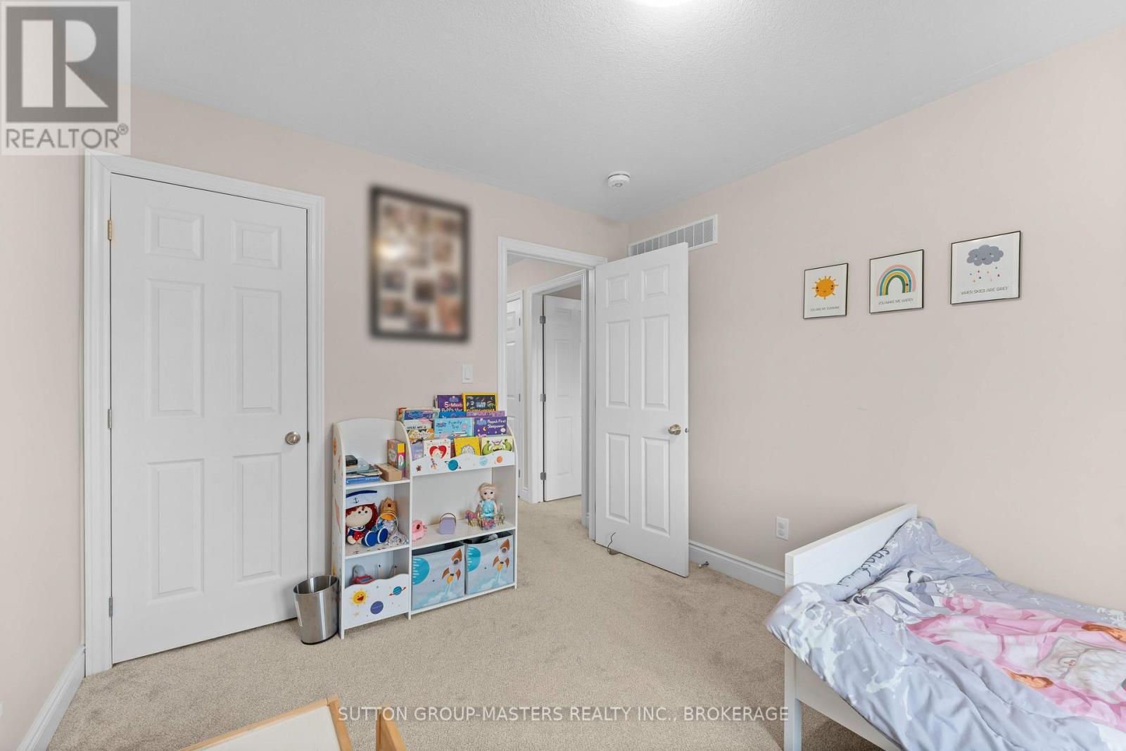 120 HAZLETT STREET - 28