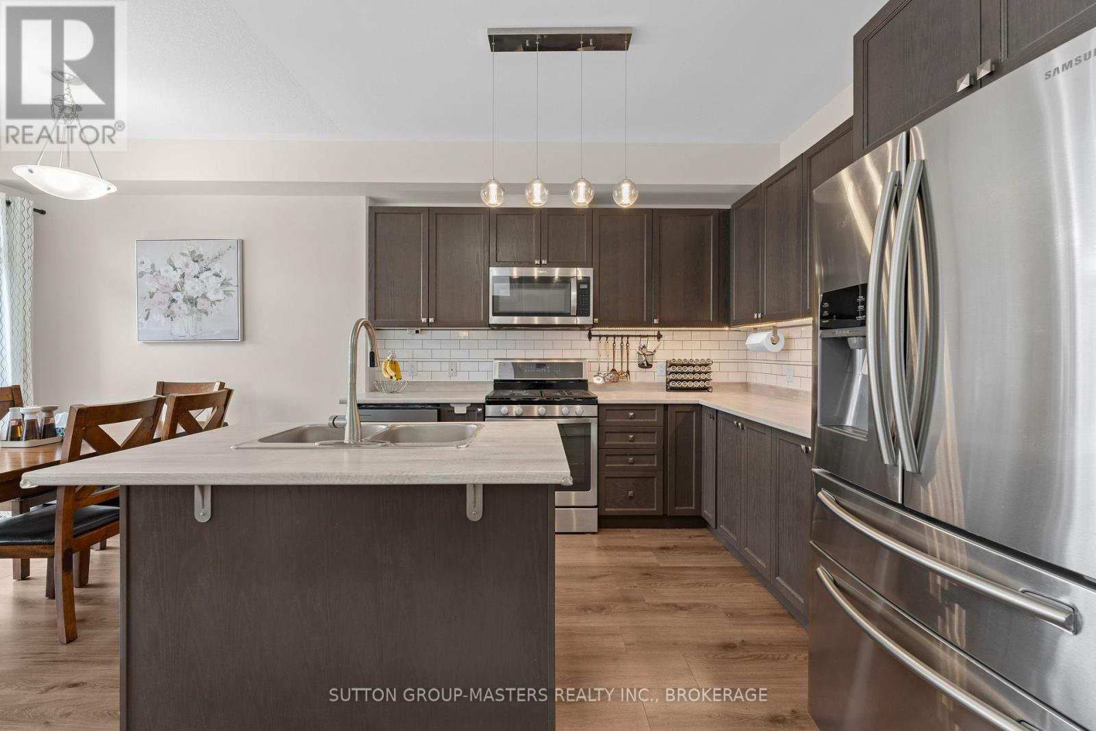 120 HAZLETT STREET - 9