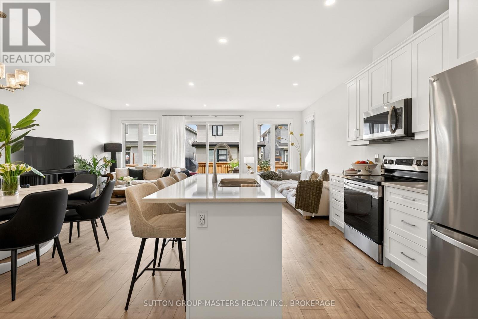 212 SUPERIOR DRIVE - 16