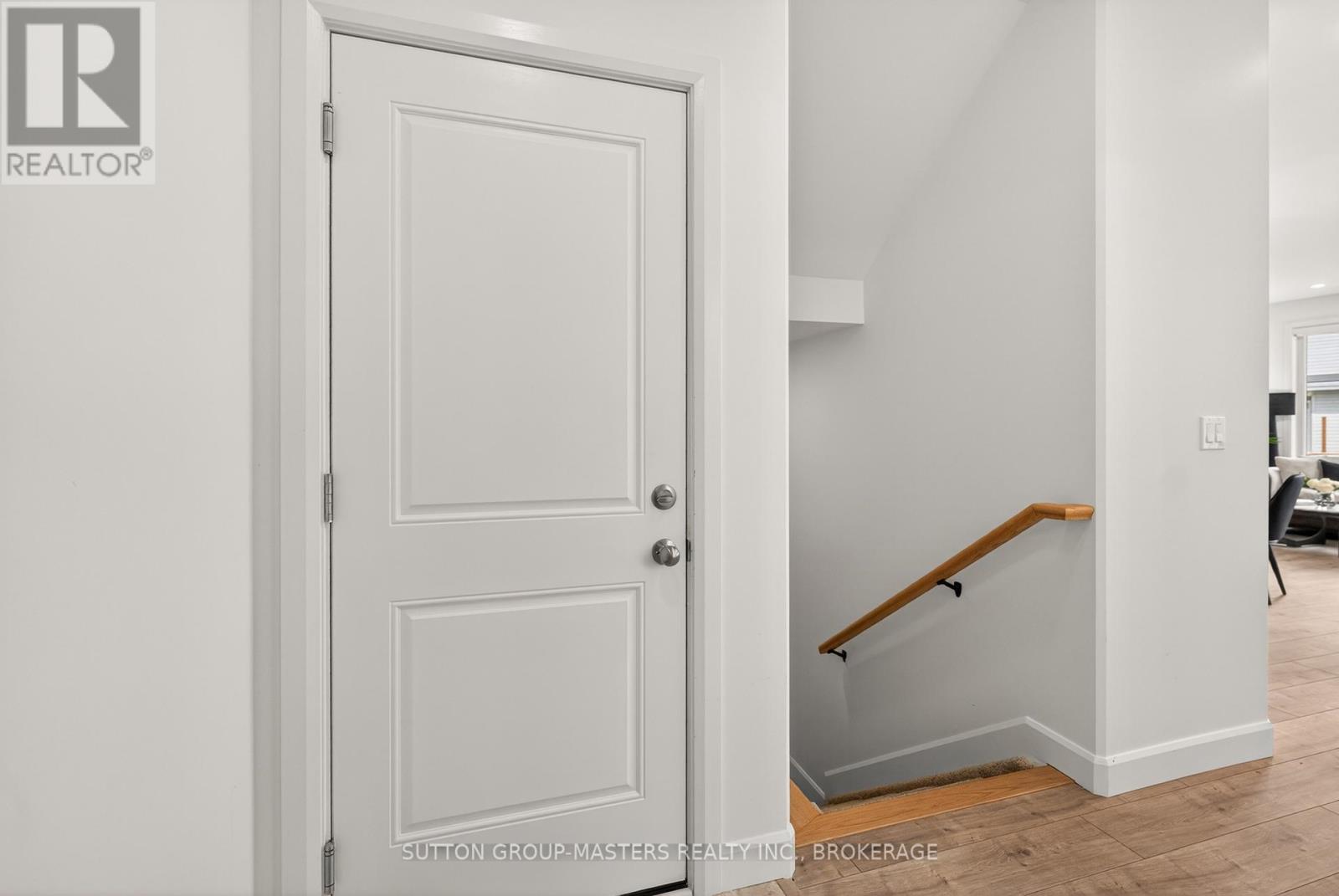 212 SUPERIOR DRIVE - 17