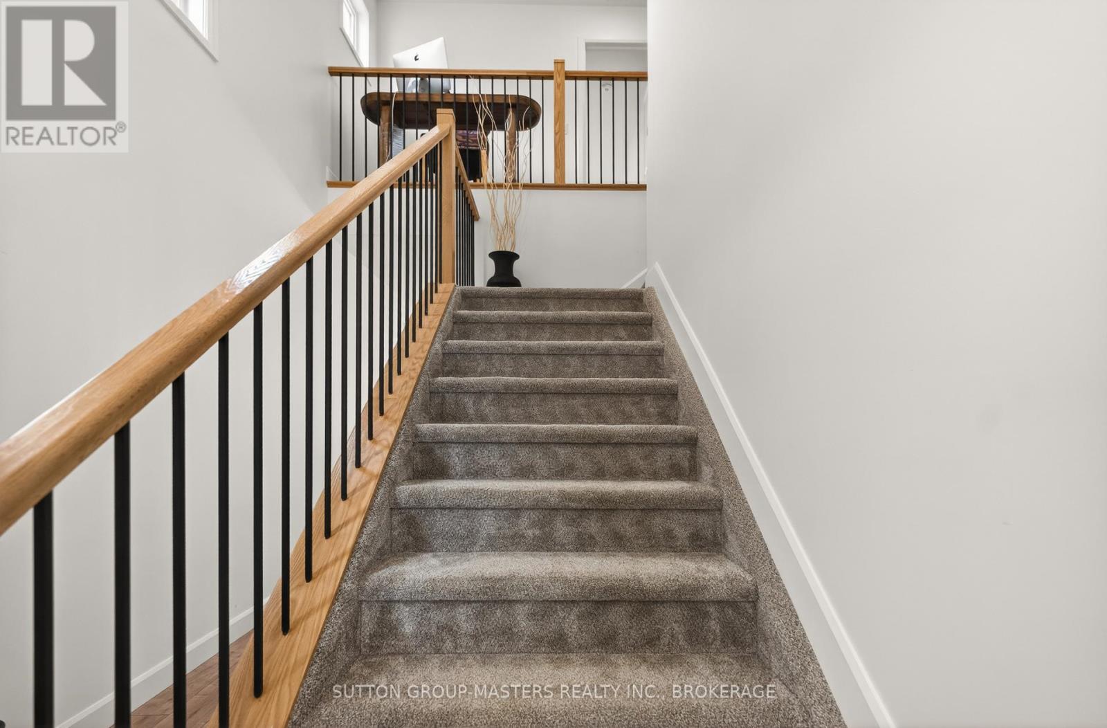 212 SUPERIOR DRIVE - 19