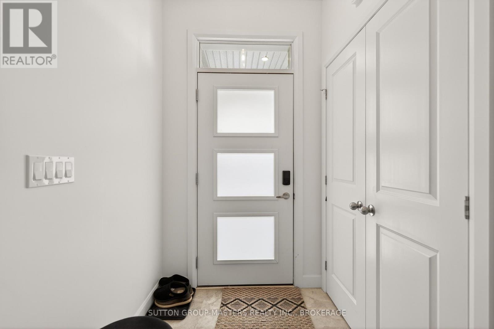 212 SUPERIOR DRIVE - 5