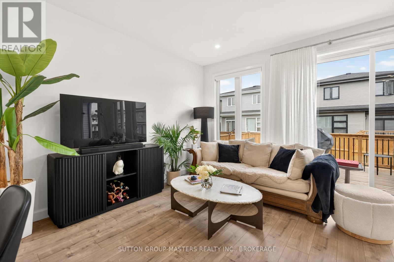 212 SUPERIOR DRIVE - 8