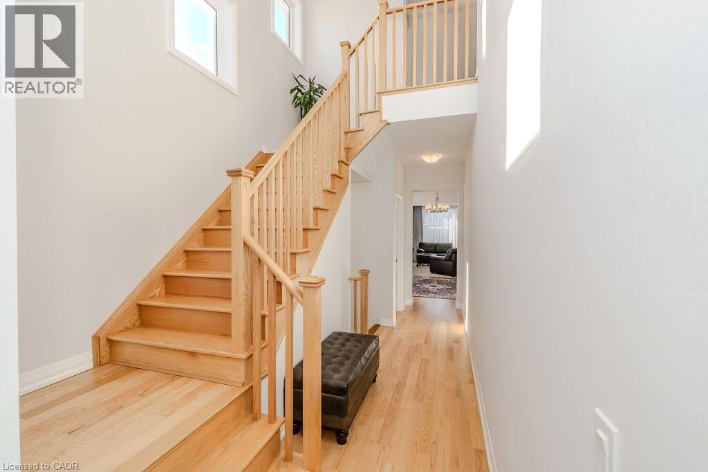 53 MACKAY Drive - 6