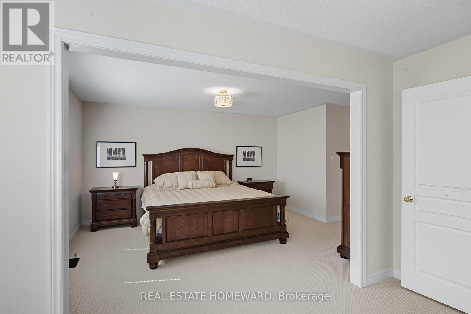 9 TARMACK DRIVE - 22