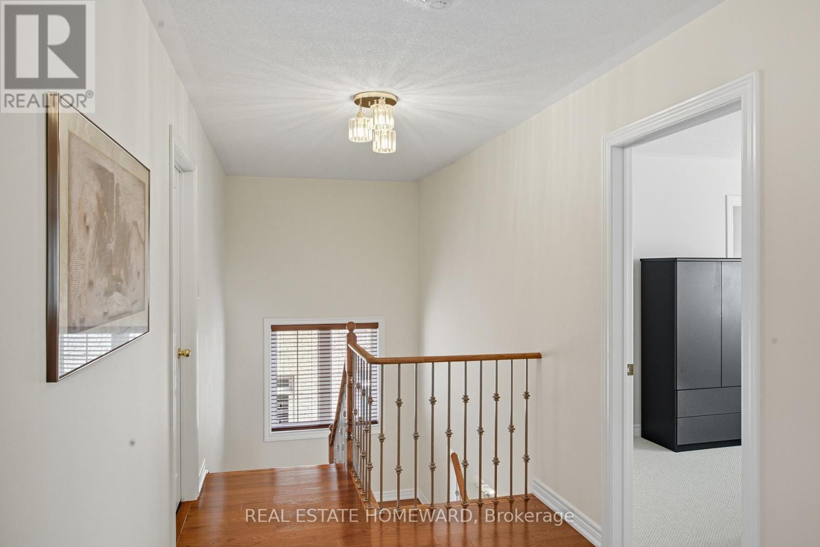 9 TARMACK DRIVE - 30