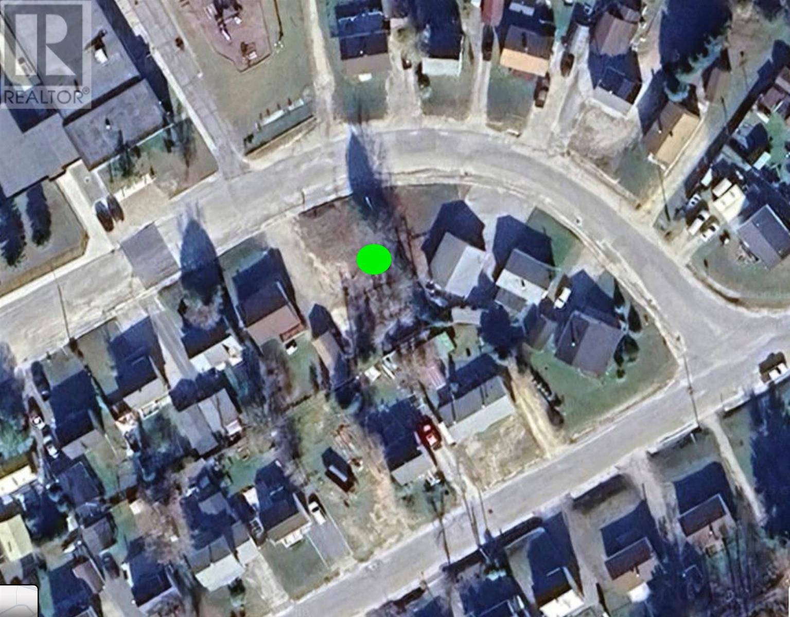 8 Wenonah DR