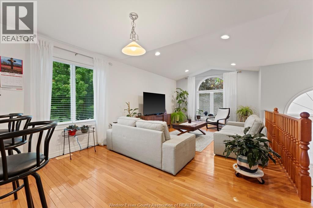 1082 MONARCH MEADOWS - 12
