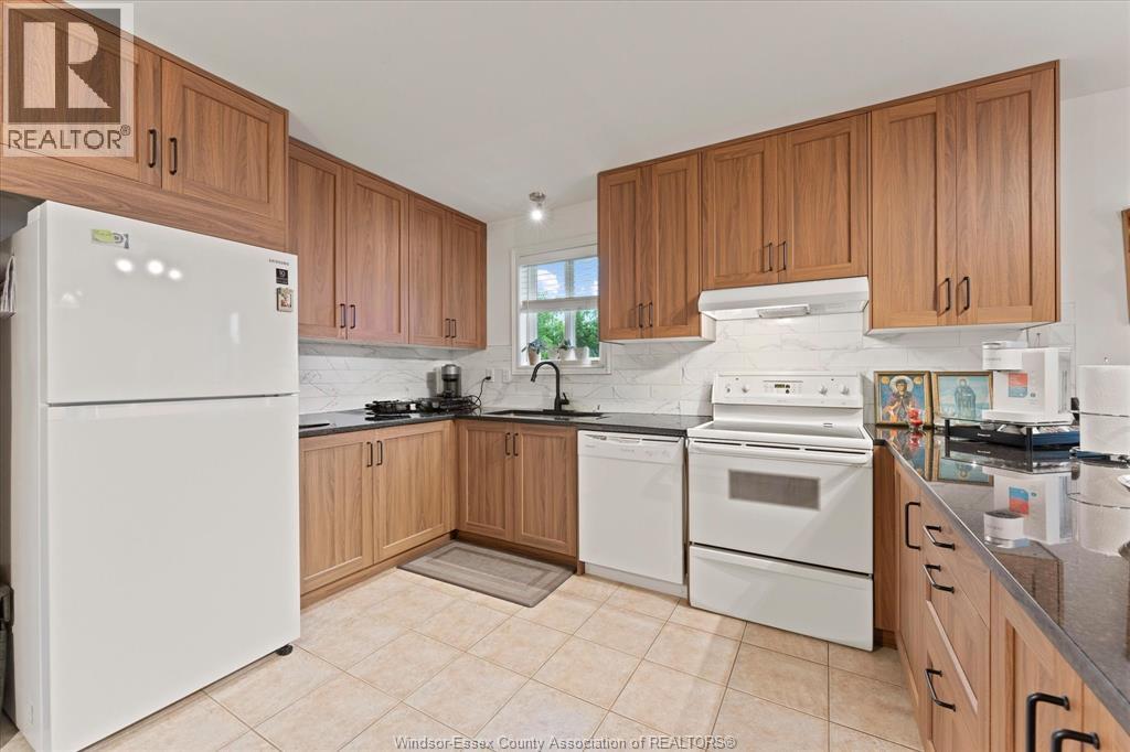 1082 MONARCH MEADOWS - 14