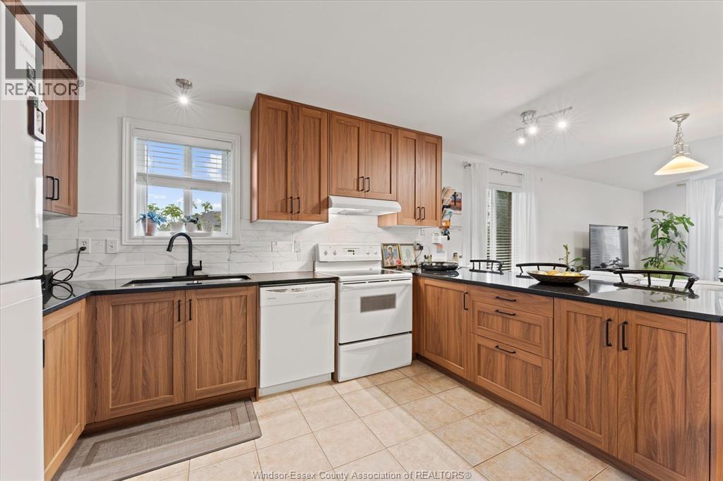 1082 MONARCH MEADOWS - 15