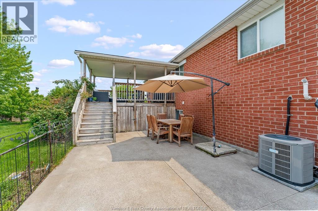 1082 MONARCH MEADOWS - 34