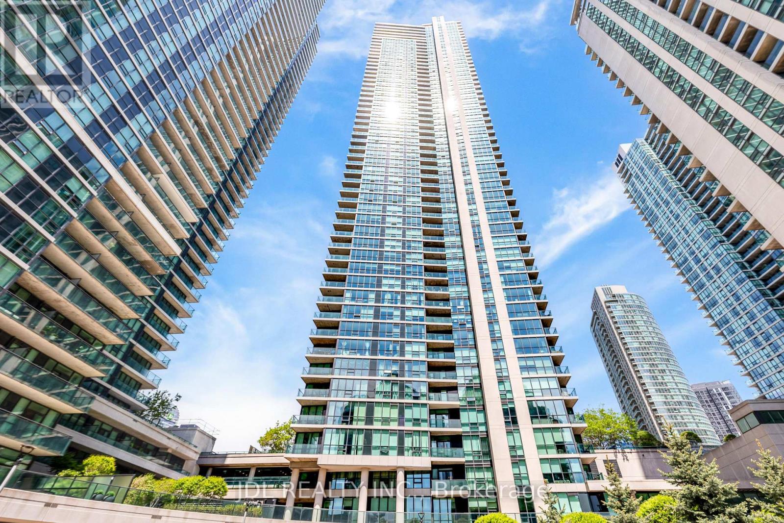 #4006 16 HARBOUR STREET - 2