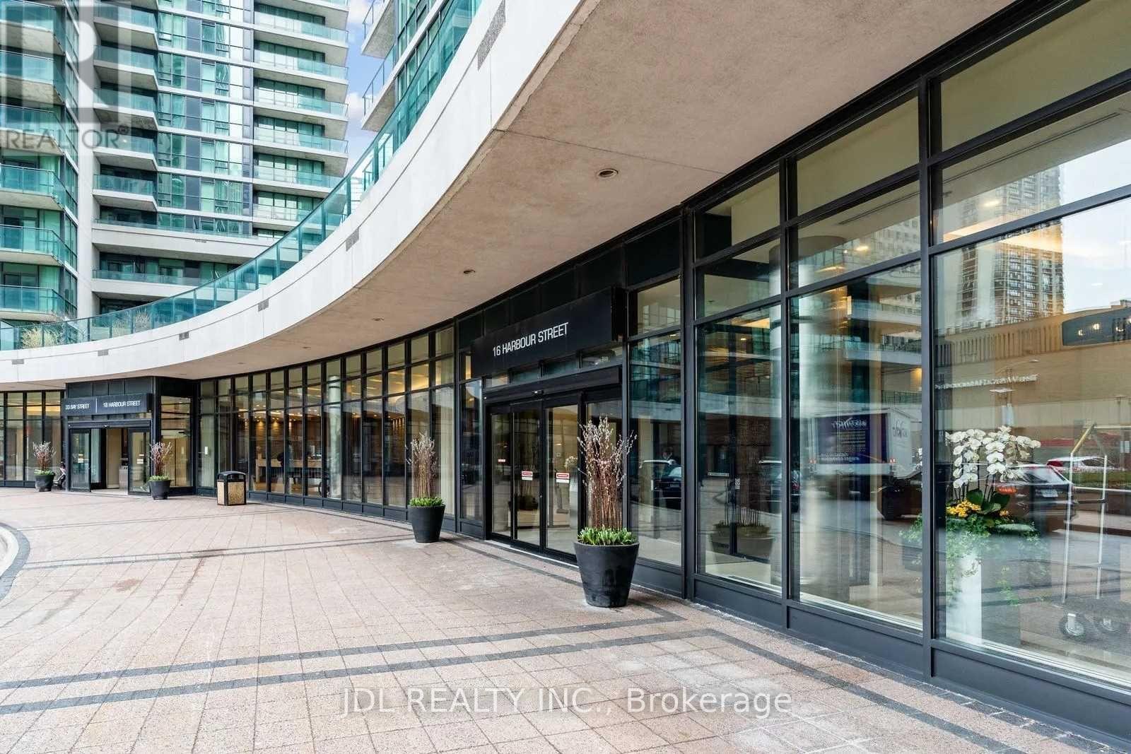 #4006 16 HARBOUR STREET - 4