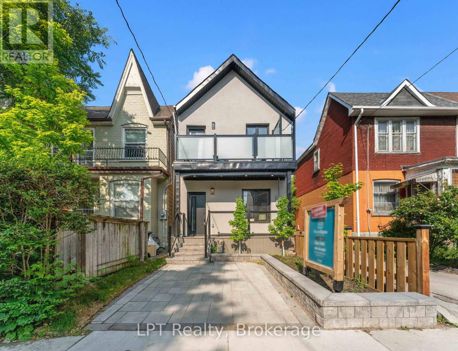204 FRANKLIN AVENUE - 2