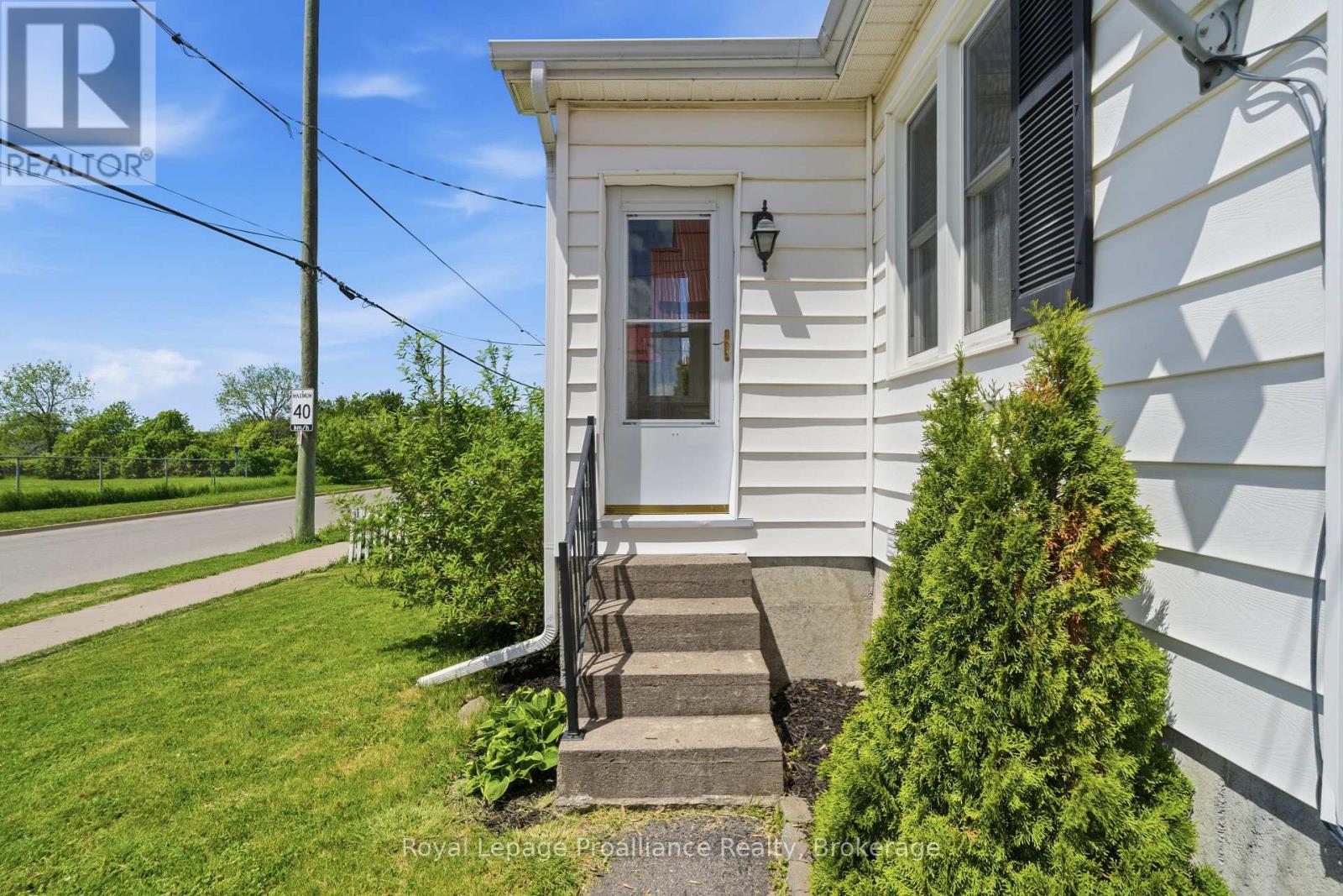 165 LINGHAM STREET - Image 3