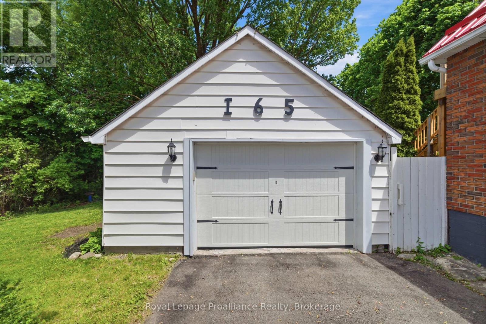 165 LINGHAM STREET - 39