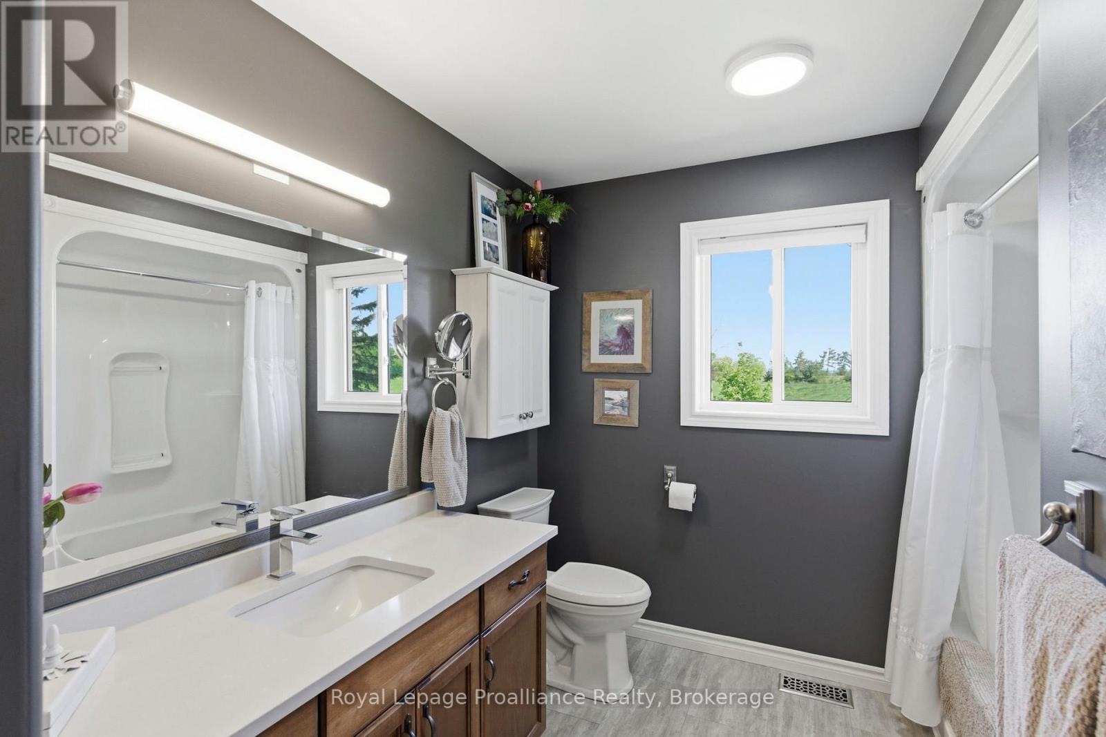 561 STACEY ROAD - 20
