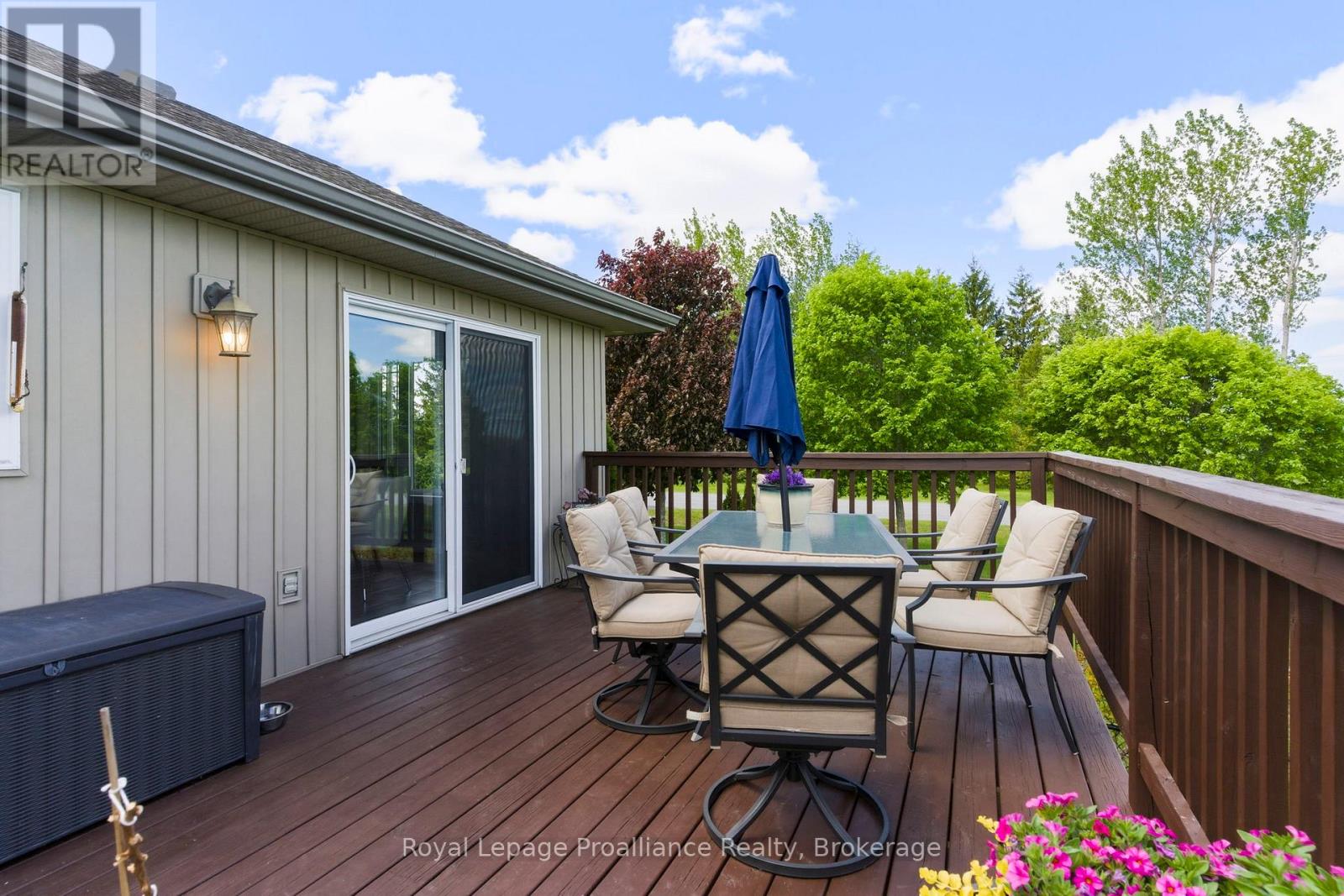 561 STACEY ROAD - 38
