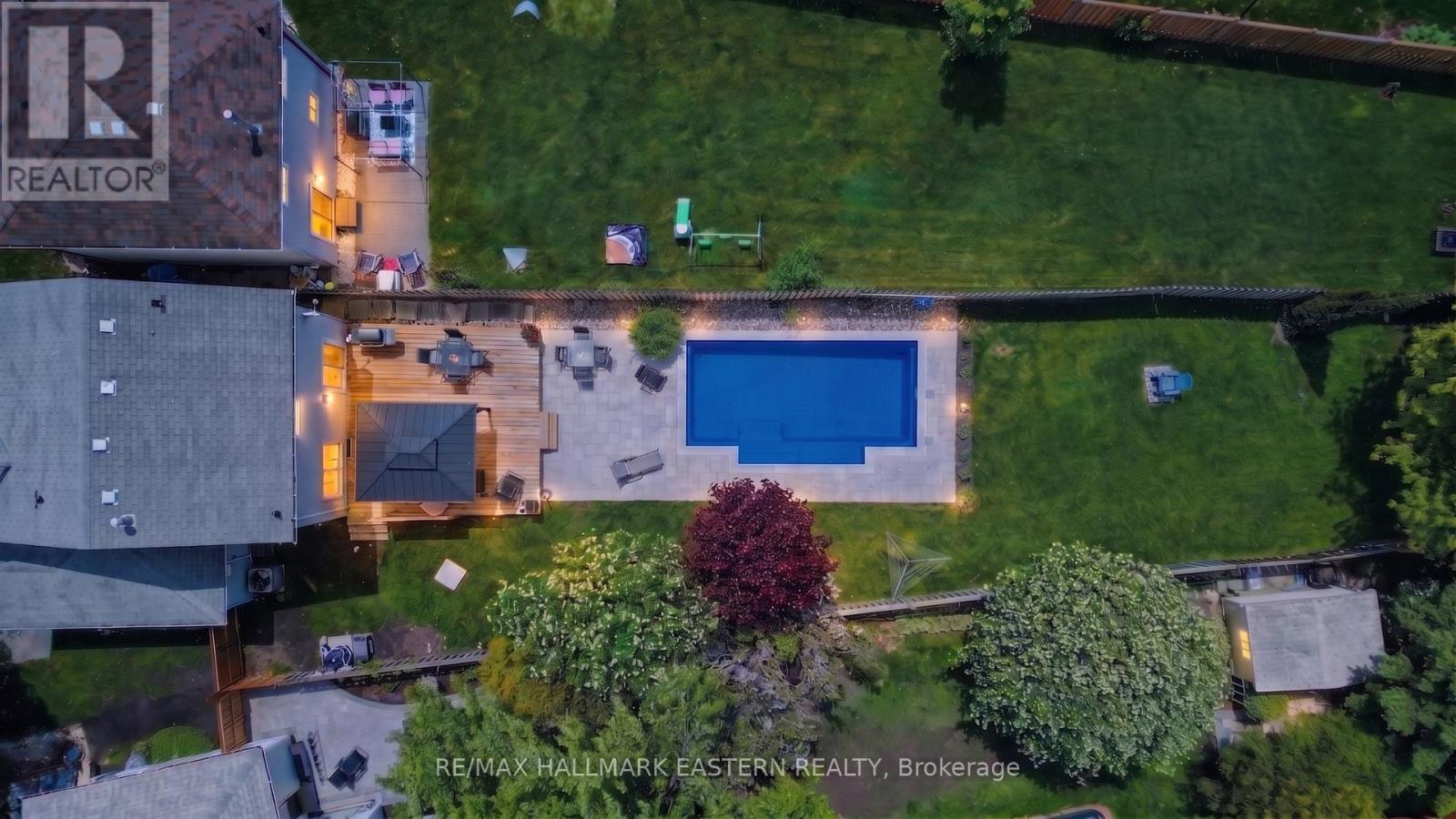6 SANDERS DRIVE - 14