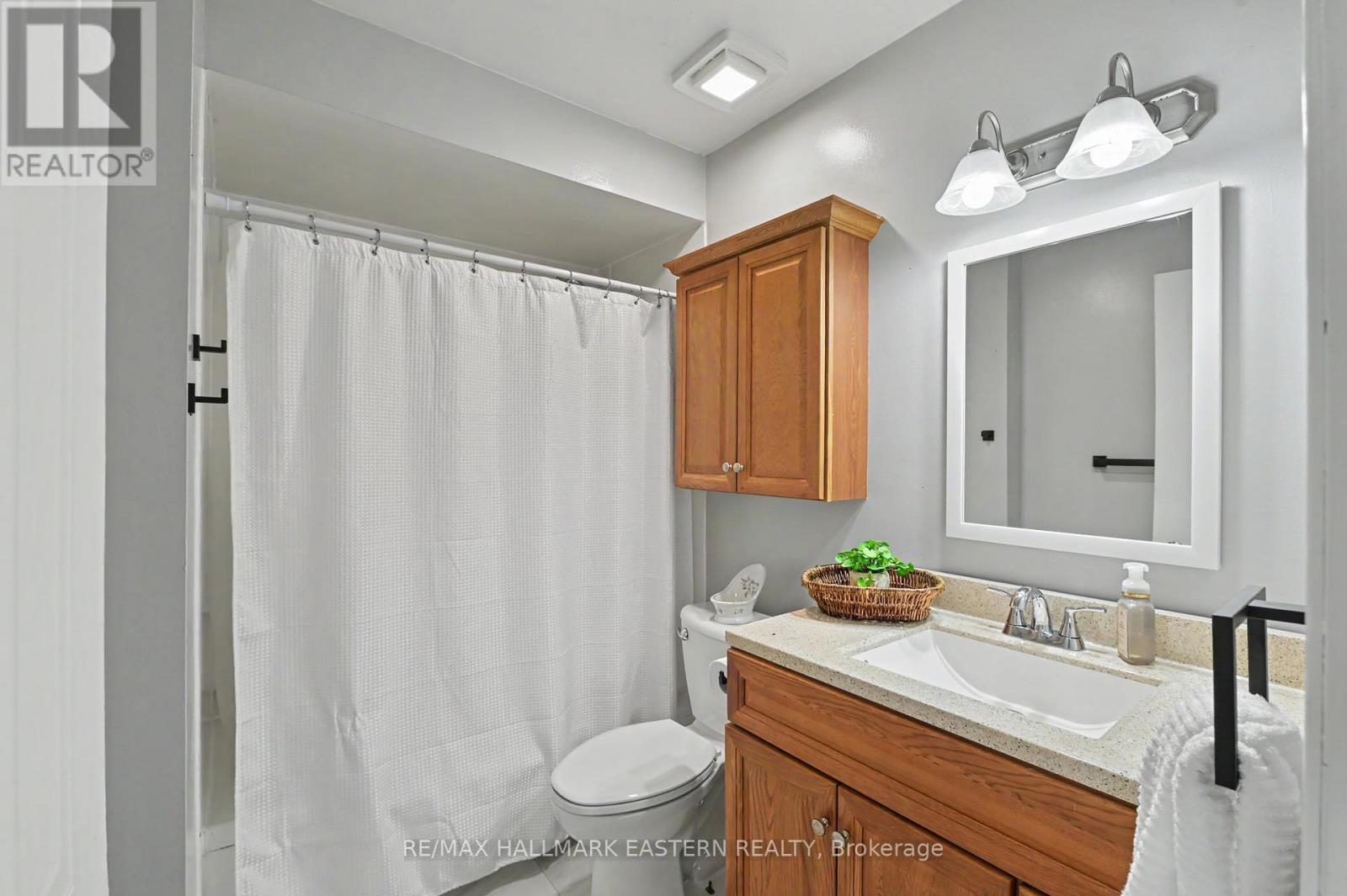 6 SANDERS DRIVE - 26