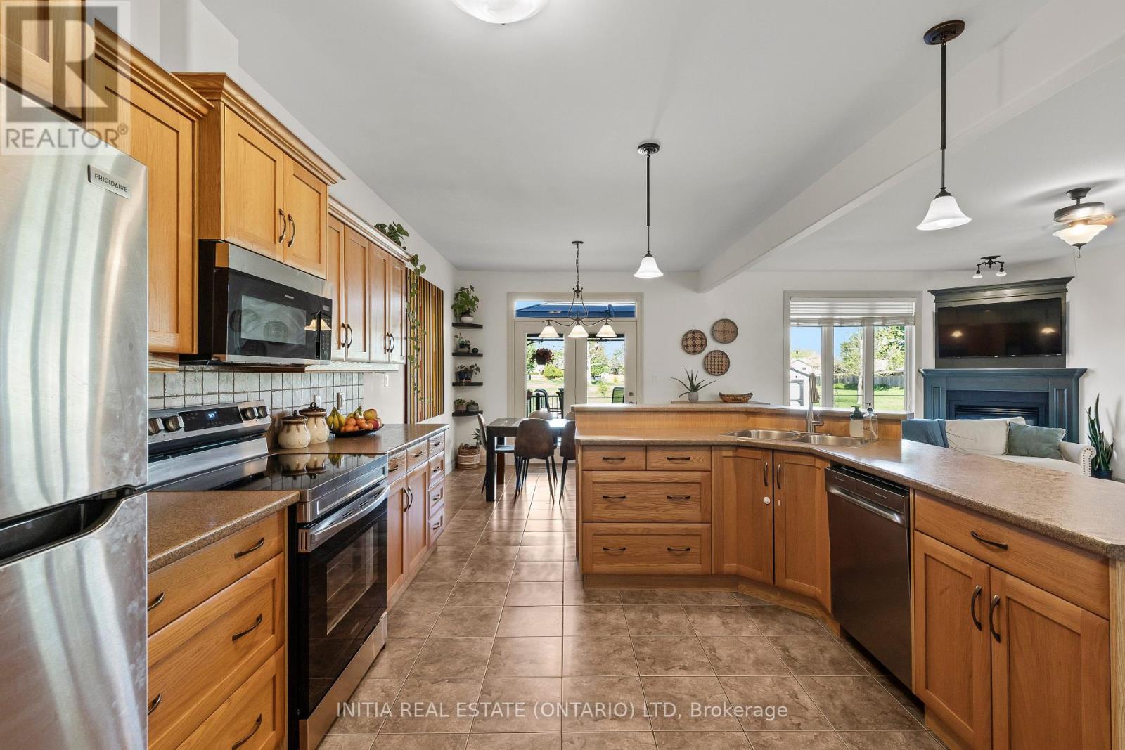 477 1ST AVENUE - 16