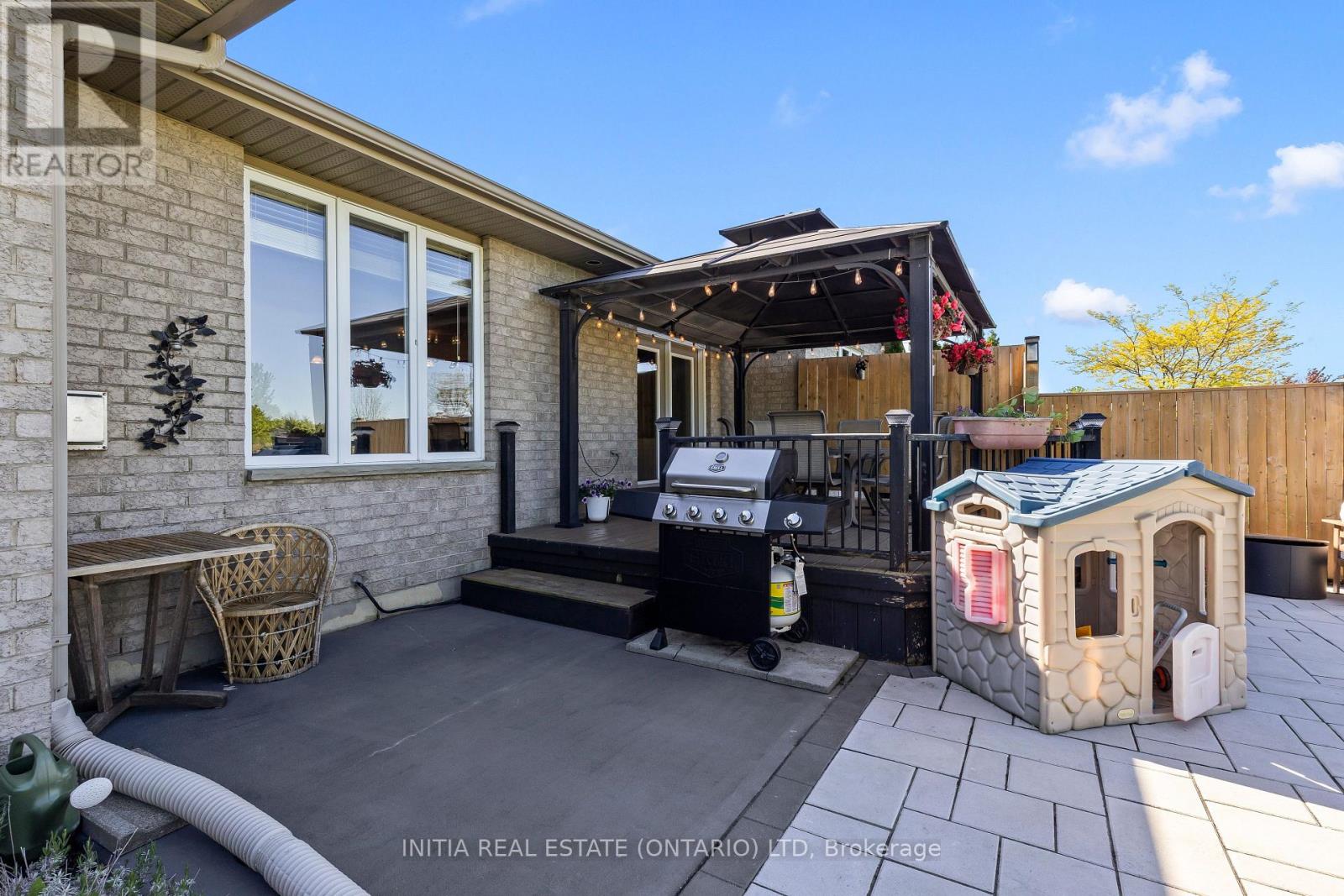 477 1ST AVENUE - 42