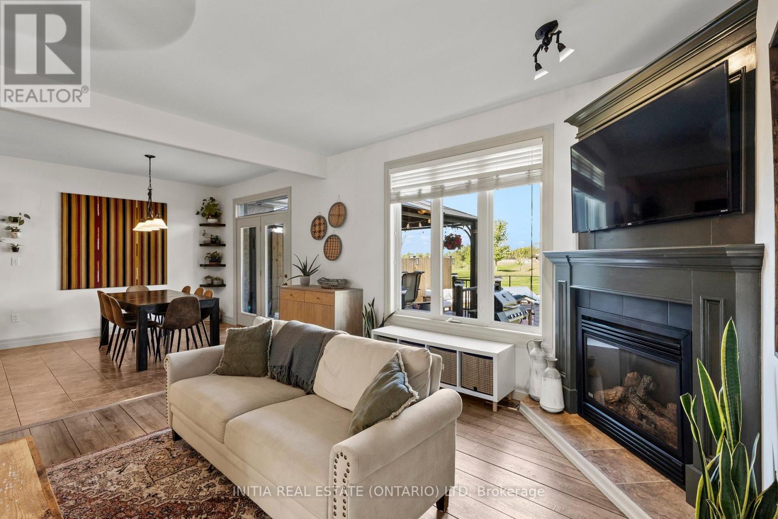 477 1ST AVENUE - 8