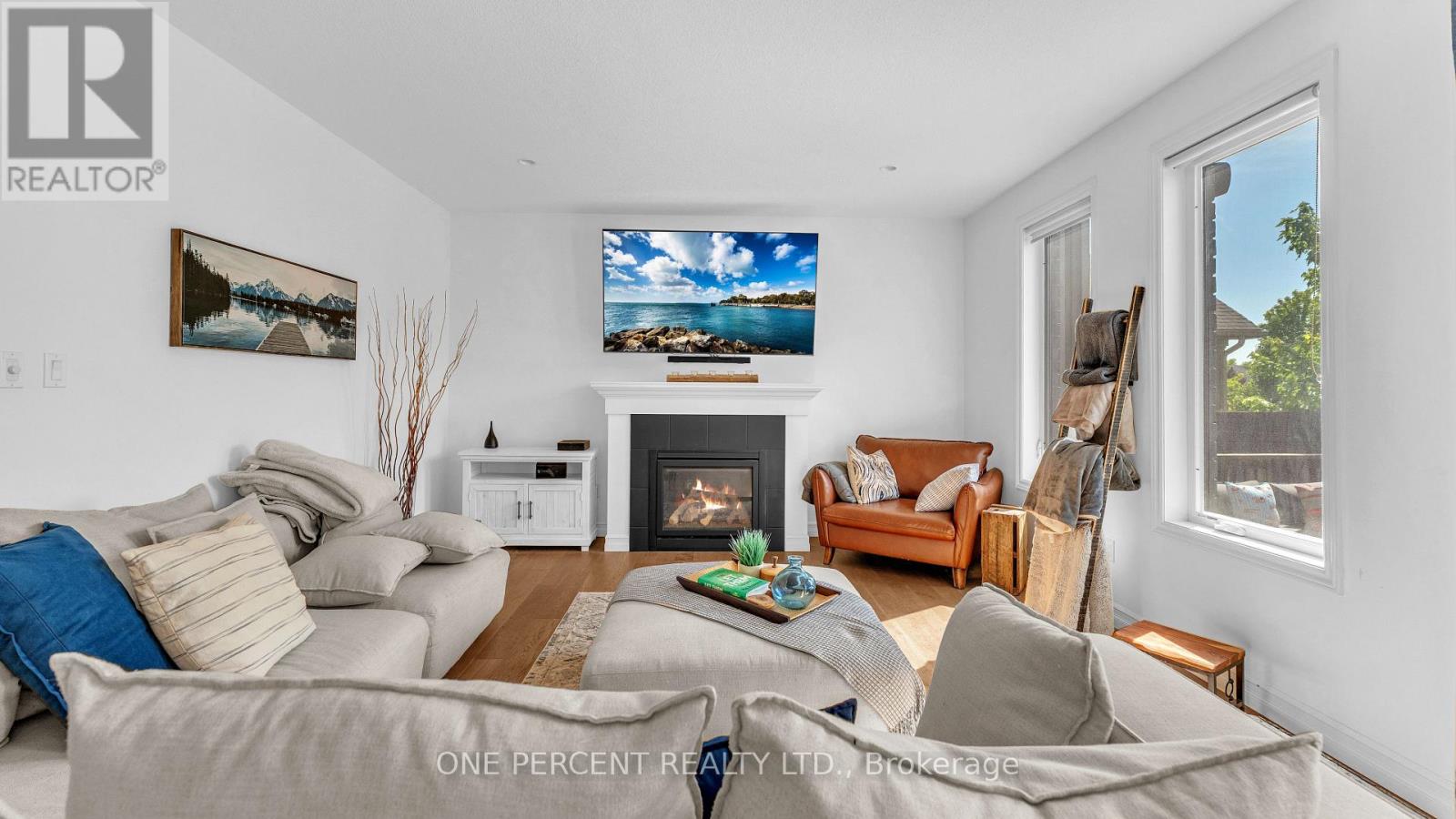 16 PEREGRINE AVENUE - 12