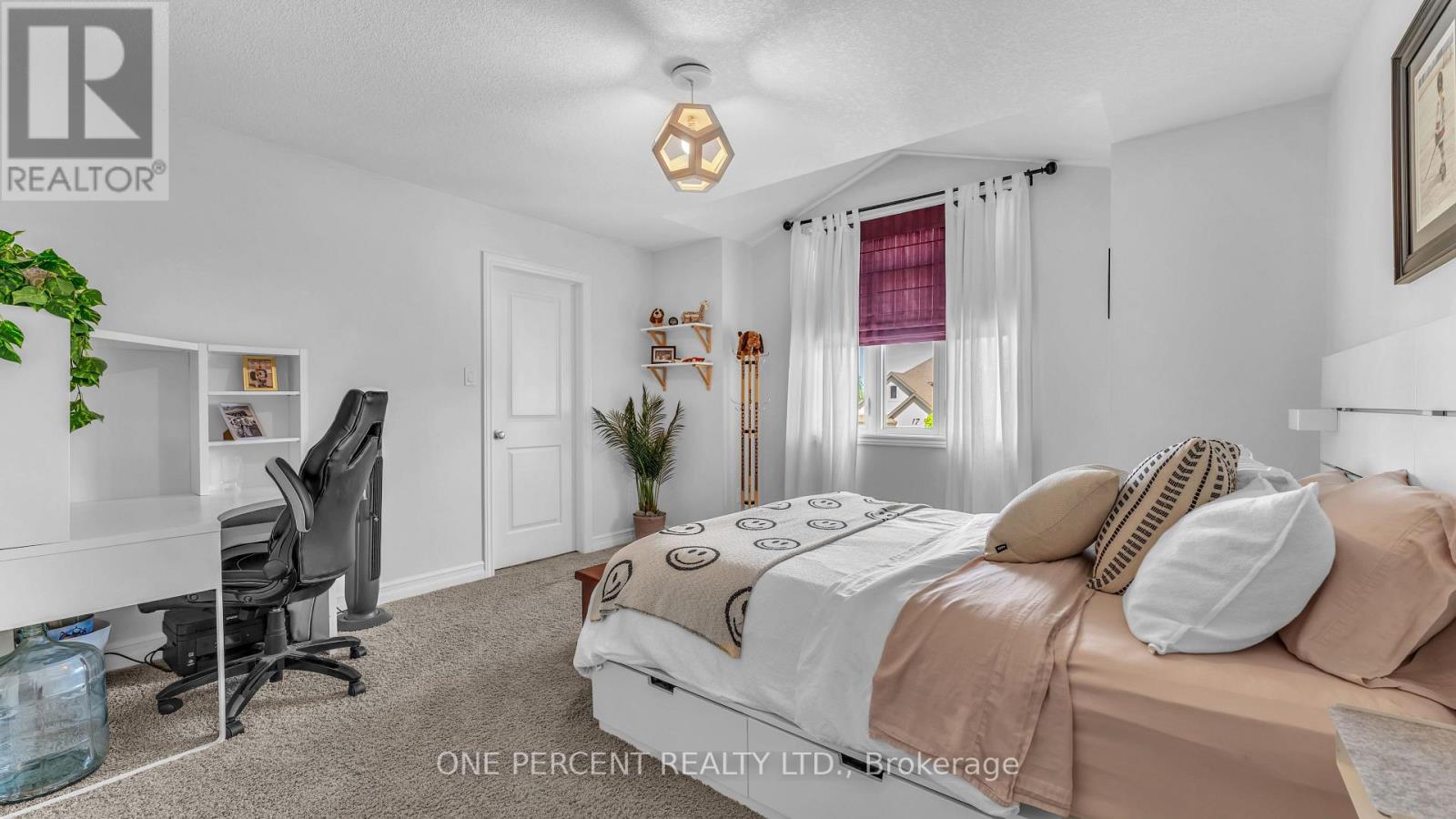 16 PEREGRINE AVENUE - 17