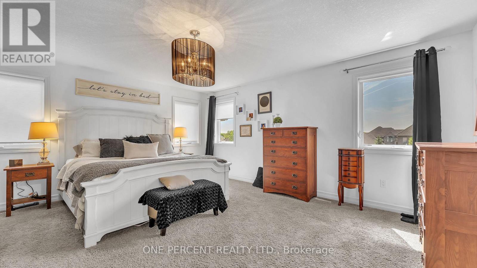 16 PEREGRINE AVENUE - 21