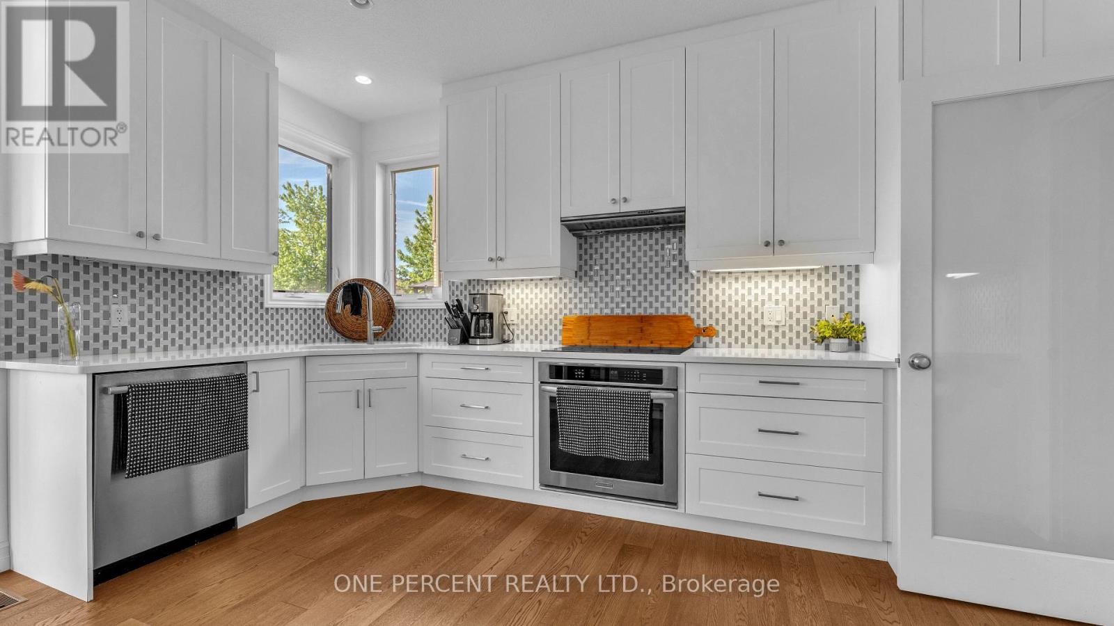 16 PEREGRINE AVENUE - 9