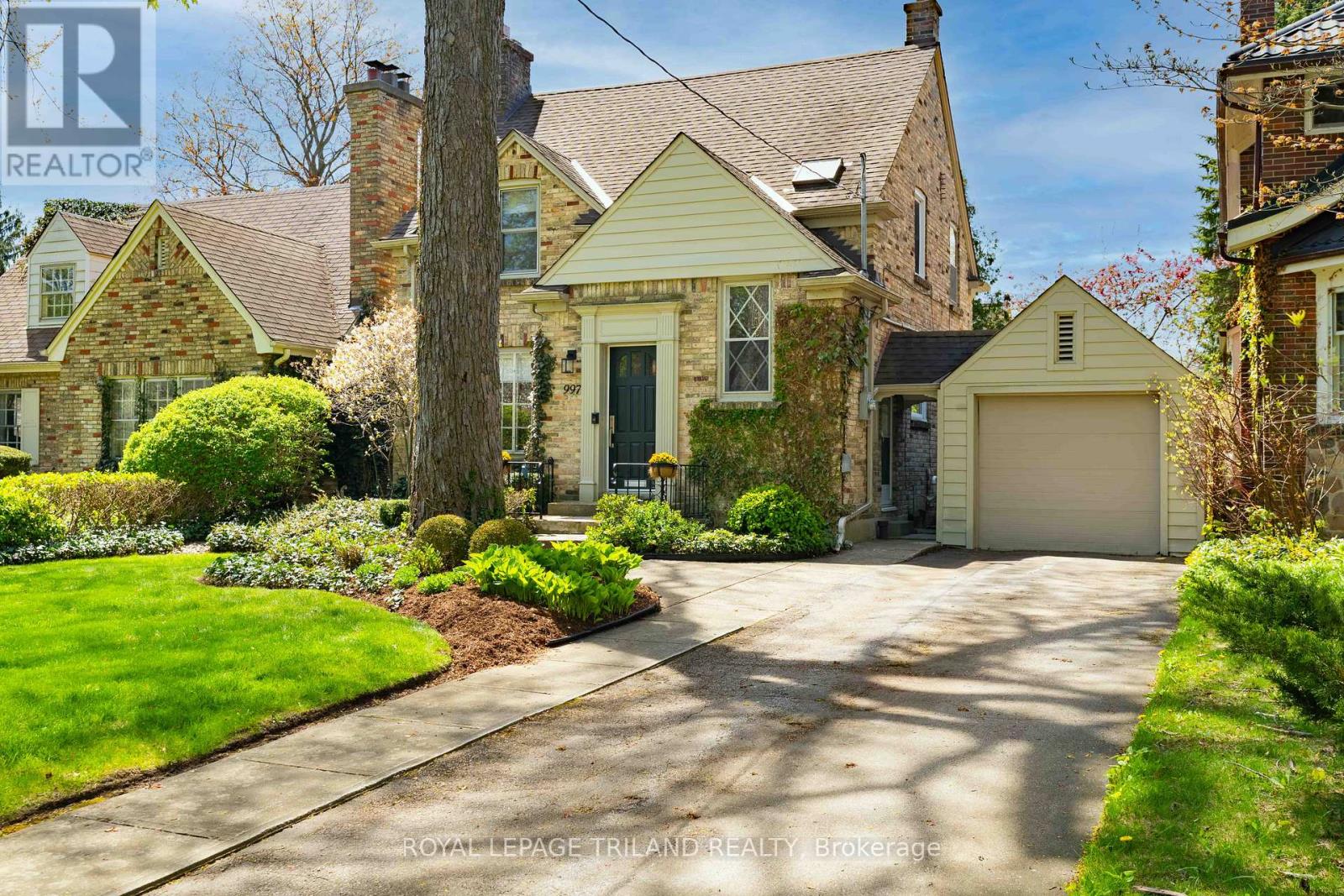 997 MAITLAND STREET - 1