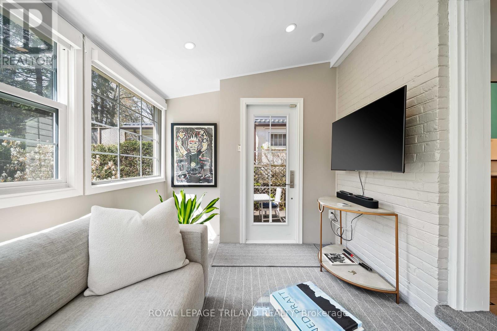 997 MAITLAND STREET - 20