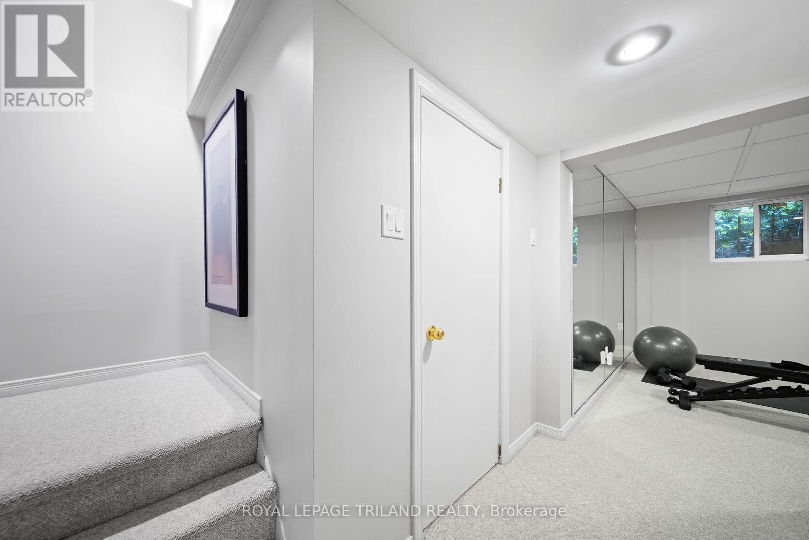 997 MAITLAND STREET - 32