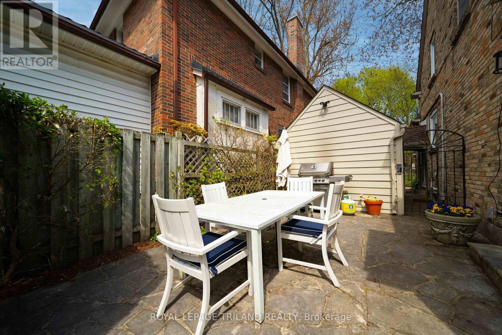 997 MAITLAND STREET - 39