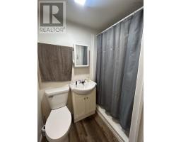 4pc Bathroom - 24 South Albion Street, Amherst, NS B4H2W3 Photo 8