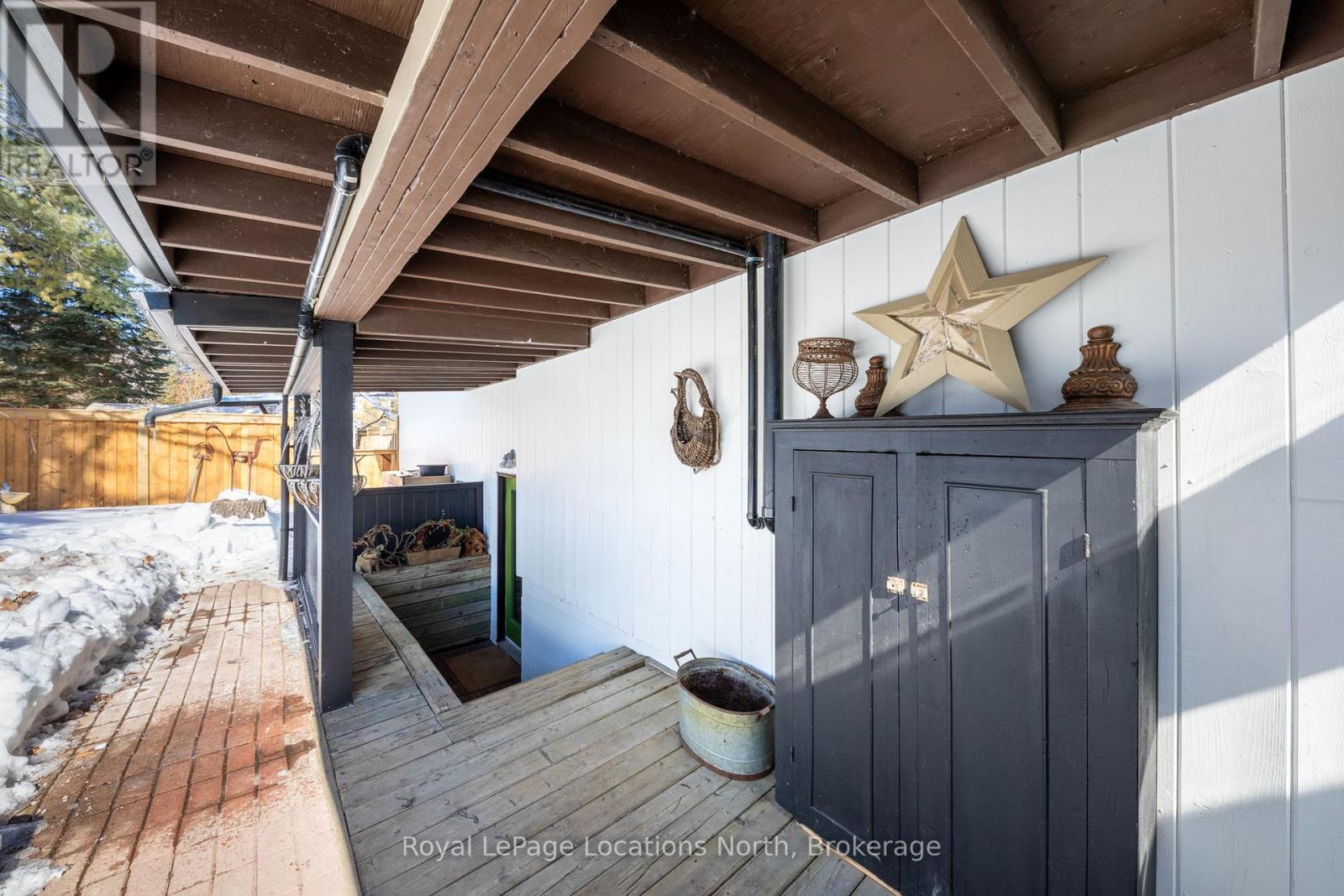 224 MCCREA DRIVE - 43