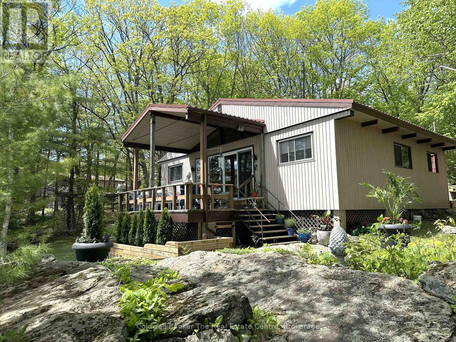 1319 WEST LIONS HEAD ROAD - 16