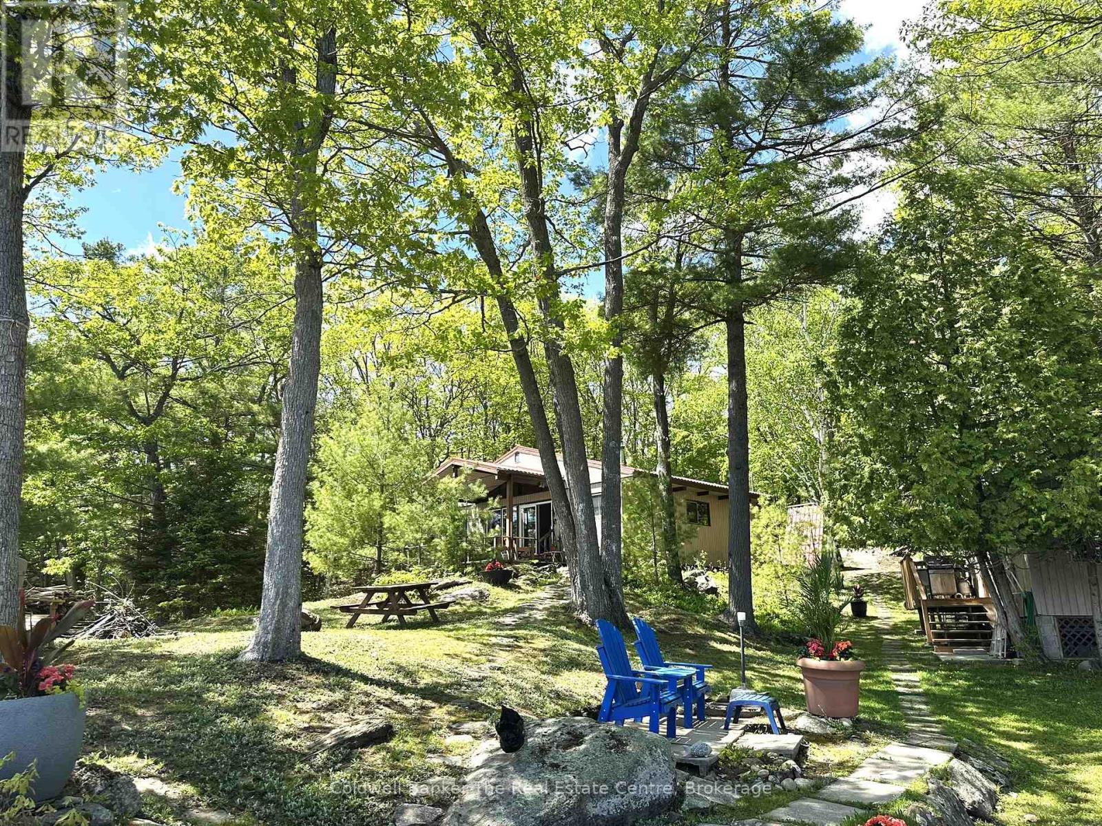 1319 WEST LIONS HEAD ROAD - 17