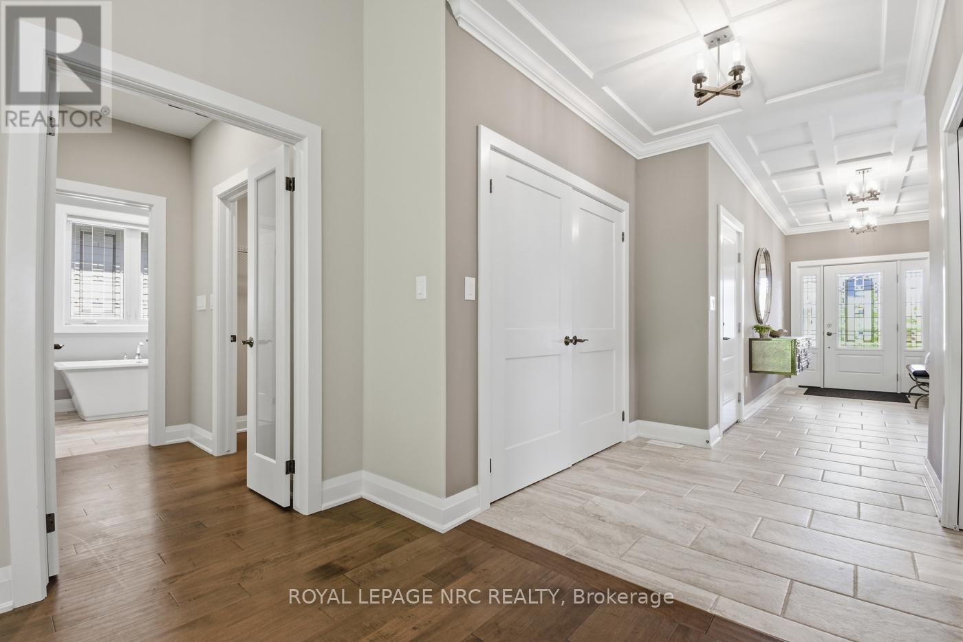 81 BUTLERS DRIVE N - 26