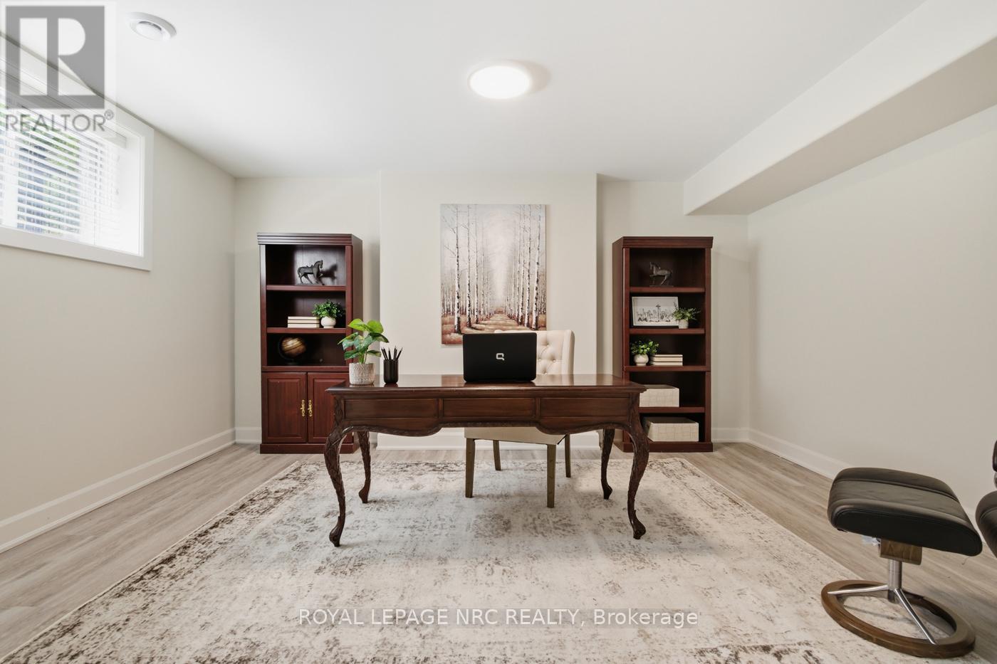 81 BUTLERS DRIVE N - 41
