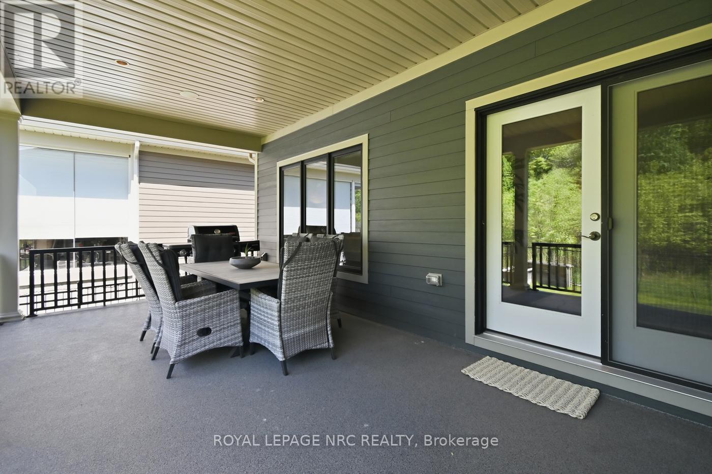 81 BUTLERS DRIVE N - 44