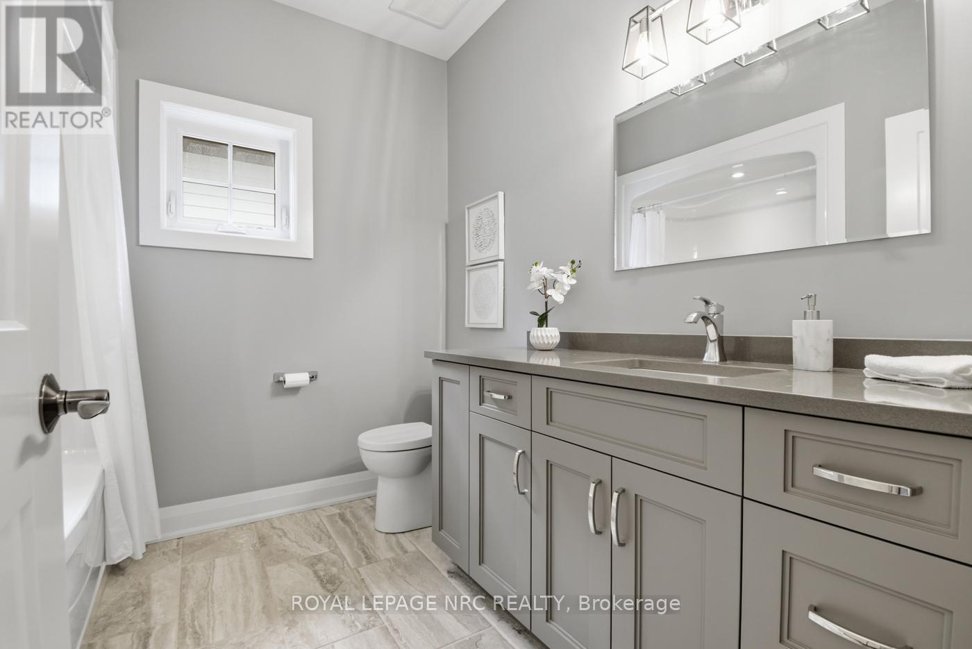 81 BUTLERS DRIVE N - 9