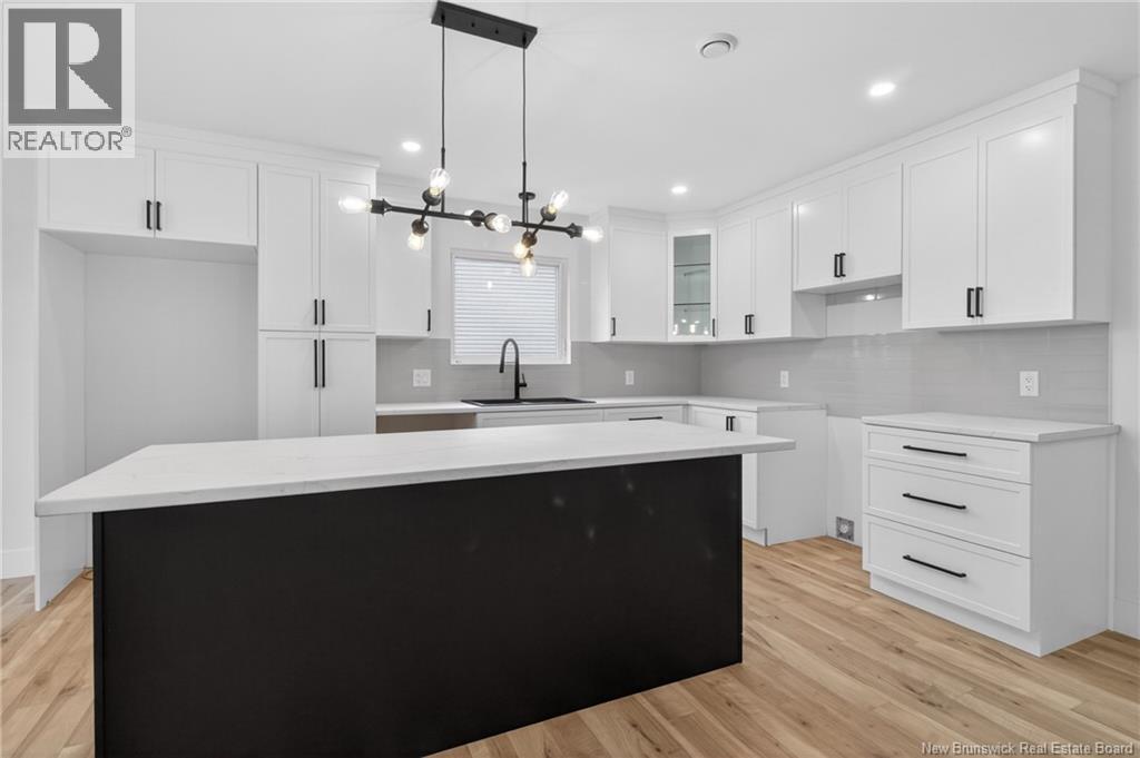 104 Francfort Crescent - 5