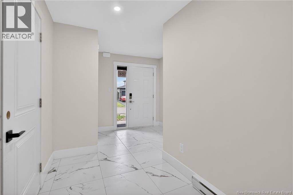 104 Francfort Crescent - 13