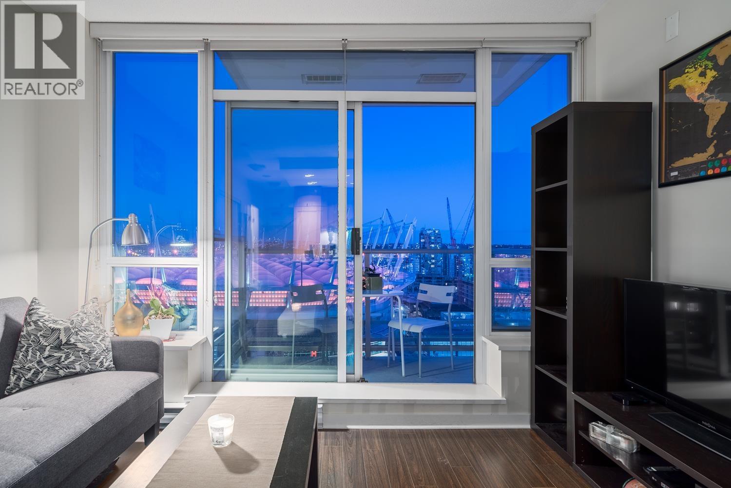 1 Bed, 1 Bath House for Sale in Vancouver – 1905 821 CAMBIE STREET, Vancouver - Image 4