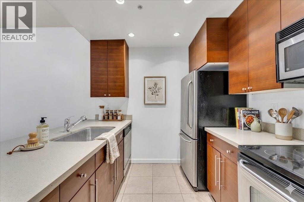 1 Bed, 1 Bath Condo for Sale in Vancouver – 313 1010 HOWE STREET, Vancouver – MLS# R3122275 - Image 6